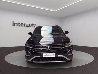 Nero metallizzato Usata 2022 VW T-Roc Style SUV | 23.990 € (Buon prezzo)