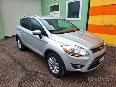 Usata Ford Kuga 163 CV (119 kW) 2012 Grigio SUV