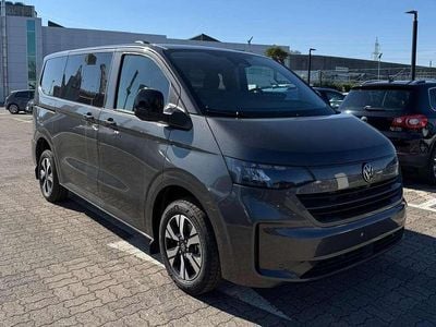 Nuova VW Caravelle Life 150 CV (110 kW) 2026 Graphite dust metallizzato Furgone