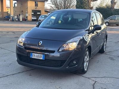 Grigio Usata 2010 Renault Scénic III Dynamique Monovolume | 3200 € (Ottimo prezzo)