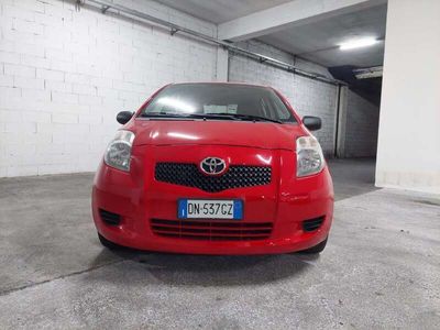 usata Toyota Yaris 5p 1.0