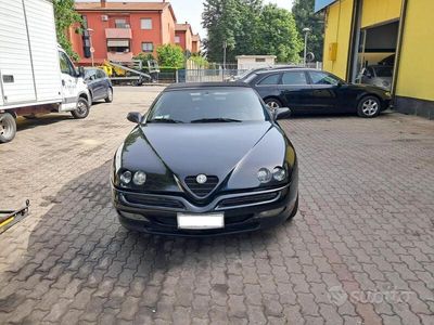 Usata Alfa Romeo Spider 150 CV (110 kW) 1996 Nero Cabrio