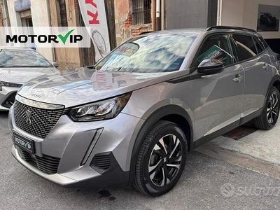 Usata Peugeot 2008 Allure 101 CV (74 kW) 2022 Grigio SUV