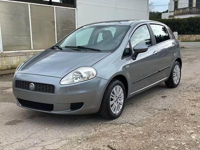Usata Fiat Grande Punto Dynamic 78 CV (57 kW) 2007 Grigio Utilitaria