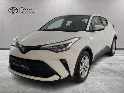 Usata Toyota C-HR Active 98 CV (72 kW) 2023 Bianco SUV