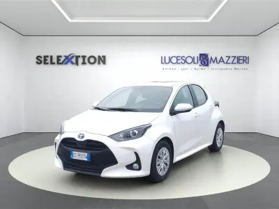 Usata Toyota Yaris Business Edition 92 CV (67 kW) 2024 Bianco Utilitaria