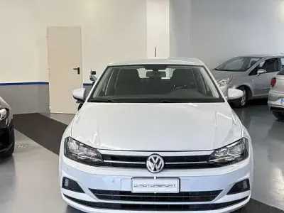 Usata VW Polo 67 CV (49 kW) 2019 Bianco Utilitaria