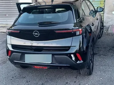 Usata Opel Mokka 101 CV (74 kW) 2024 Nero SUV