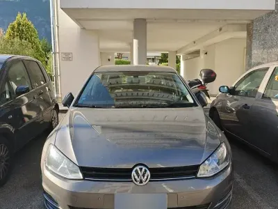 Usata VW Golf VII Comfortline 105 CV (77 kW) 2013 Berlina