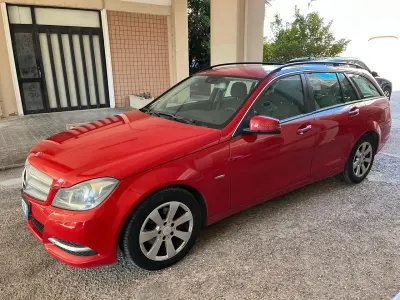 Usata Mercedes C220 Executive 169 CV (124 kW) 2011 Rosso Station wagon