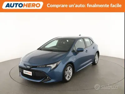 Usata Toyota Corolla 98 CV (72 kW) 2019 Bluazzurro Berlina
