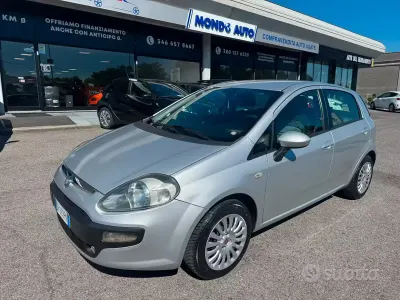 Usata Fiat Punto Evo Active 69 CV (50 kW) 2011 Grigio Utilitaria