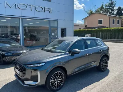 Nuova Audi Q3 S-Line 150 CV (110 kW) 2025 Grigio SUV