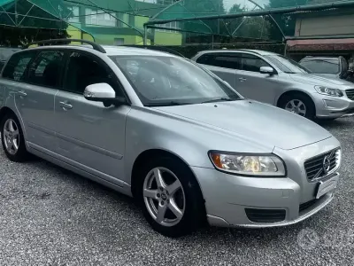 Usata Volvo V50 115 CV (84 kW) 2011 Grigio Station wagon