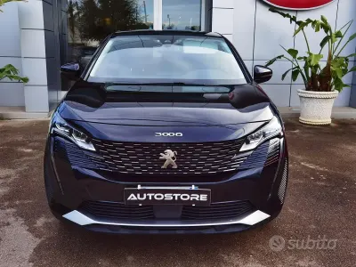 Usata Peugeot 3008 Allure 131 CV (96 kW) 2022 Nero SUV