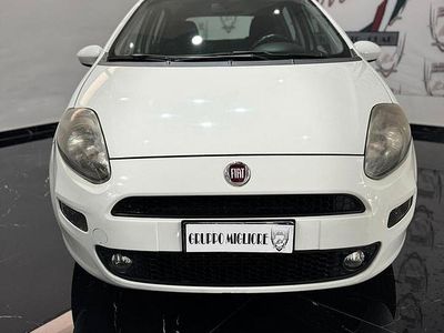 Usata Fiat Punto Lounge 85 CV (62 kW) 2014 Bianco Utilitaria