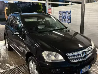 Usata Mercedes ML280 190 CV (139 kW) 2006 Nero SUV