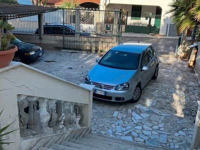 Usata VW Golf IV 105 CV (77 kW) 2004 Grigio Berlina