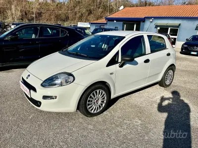 Usata Fiat Punto 95 CV (69 kW) 2018 Bianco Utilitaria