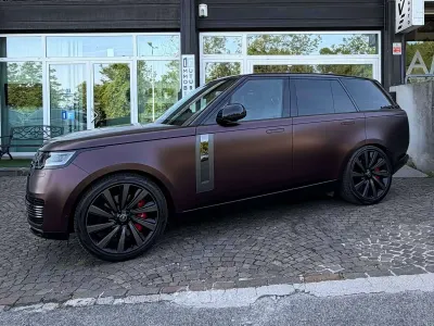 Usata Land Rover Range Rover 615 CV (452 kW) 2024 Ligurian black SUV