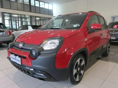 Usata Fiat Panda Cross Cross 69 CV (50 kW) 2025 Nero Utilitaria