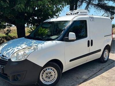 Usata Opel Combo 2016 Bianco Monovolume
