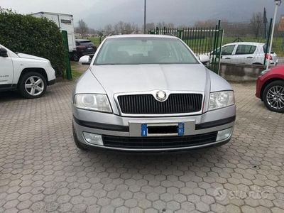 Occasion Skoda Octavia Ambition 105 ch (77 kW) 2009 Argent Break