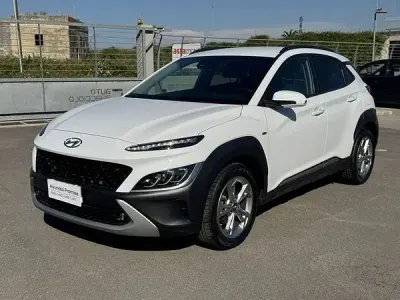 Usata Hyundai Kona 136 CV (100 kW) 2021 Bianco SUV