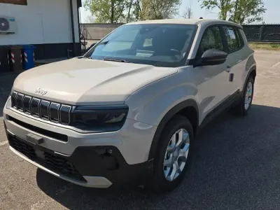Nuova Jeep Avenger Altitude 101 CV (74 kW) 2025 Grigio SUV