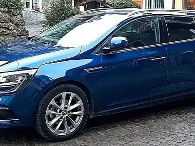 Usata Renault Mégane GrandTour 110 CV (80 kW) 2017 Bluazzurro Station wagon