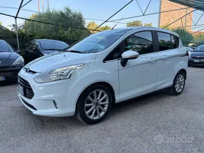 Usata Ford B-MAX Titanium 100 CV (73 kW) 2015 Bianco Monovolume