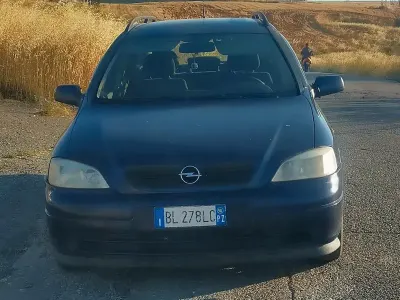 Usata Opel Astra 82 CV (60 kW) 2000 Bluazzurro Station wagon