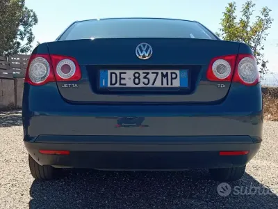 Usata VW Golf V 140 CV (102 kW) 2007 Blu Berlina