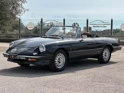 Usata Alfa Romeo Spider Veloce 128 CV (94 kW) 1983 Nero Cabrio