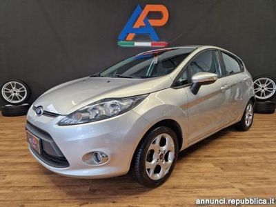 usata Ford Fiesta 1.4 TDCi OK NEOPATENTI GRANDINATA