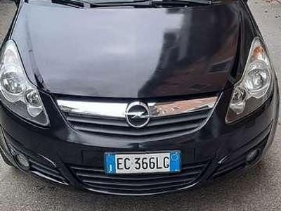 Usata Opel Corsa Edition 80 CV (58 kW) 2010 Utilitaria