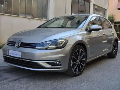 Usata VW Golf VII Highline 110 CV (80 kW) 2018 Grigio Berlina