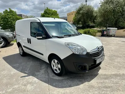 Usata Opel Combo 95 CV (69 kW) 2016 Bianco Monovolume