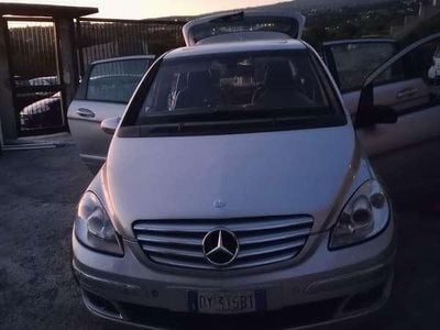 Usata Mercedes B180 Avantgarde 109 CV (80 kW) 2006 Monovolume
