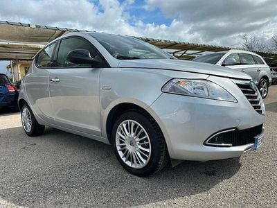 Usata Lancia Ypsilon Gold 95 CV (69 kW) 2013 Grigio Utilitaria