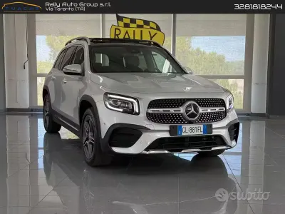 Usata Mercedes GLB200 Premium 149 CV (109 kW) 2023 Grigio SUV