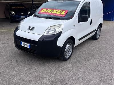 Usata Peugeot Bipper 75 CV (55 kW) 2010 Monovolume