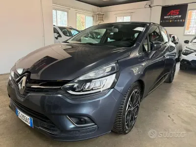 Usata Renault Clio IV Intens 90 CV (66 kW) 2016 Grigio Berlina