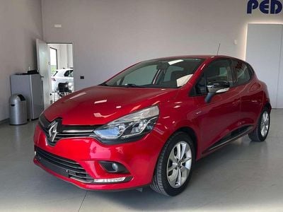 Usata Renault Clio IV LIMITED 73 CV (53 kW) 2017 Rosso Berlina