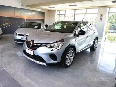 Usata Renault Captur Business 95 CV (69 kW) 2021 Grigio SUV