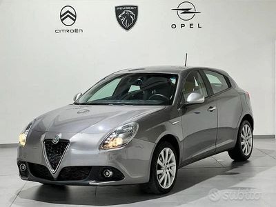 Usata Alfa Romeo Giulietta Super 120 CV (88 kW) 2019 Grigio Berlina