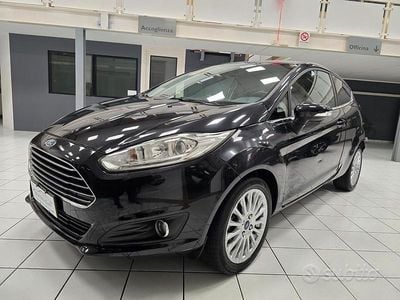 Usata Ford Fiesta Titanium 75 CV (55 kW) 2013 Nero Berlina