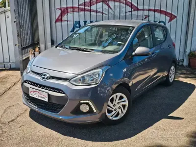Używany Hyundai i10 Style 67 KM (49 kW) 2014 Szary Hatchback
