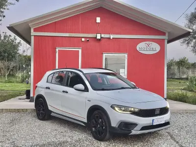 Usata Fiat Tipo Cross 131 CV (96 kW) 2023 Bianco Berlina