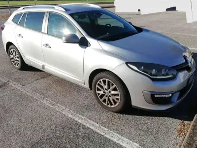 Usata Renault Mégane GrandTour 110 CV (80 kW) 2014 Argento Station wagon
